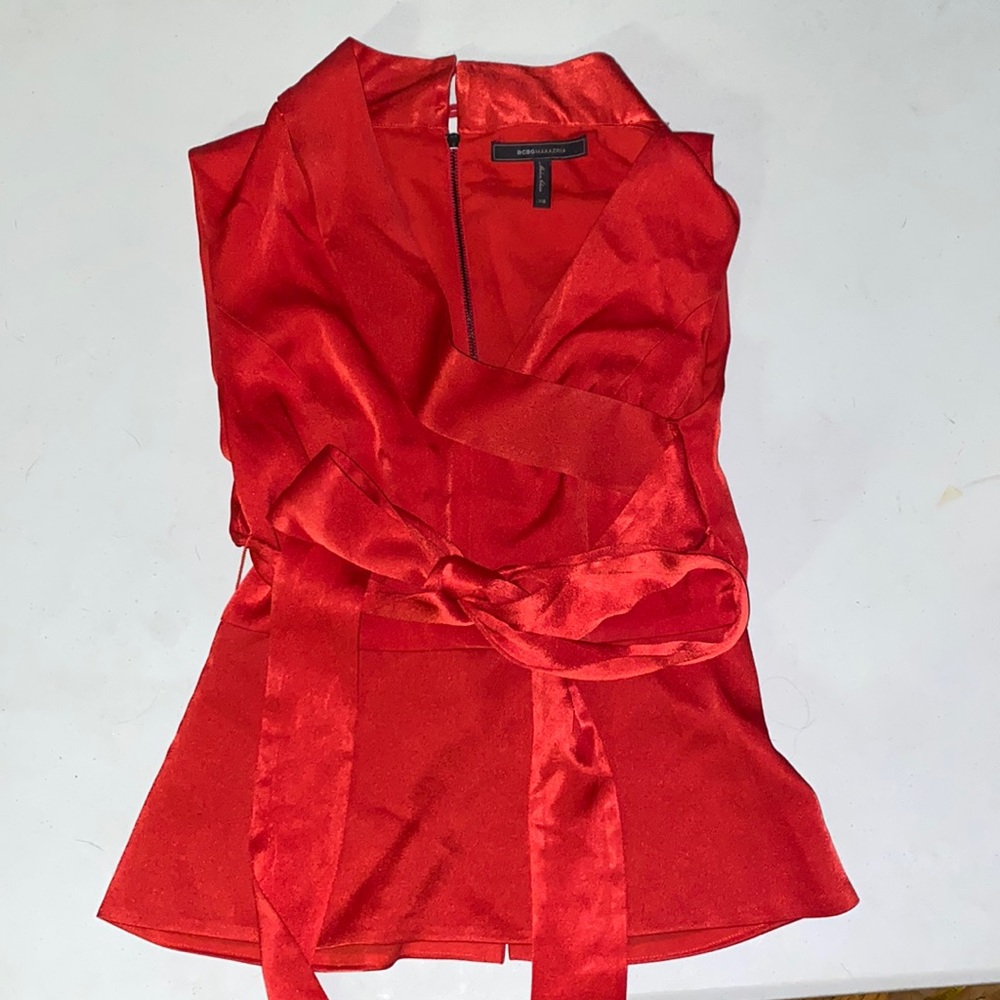 BCBGMAXAZRIA WOMENS SATEEN BELTED PEPLUM TOP